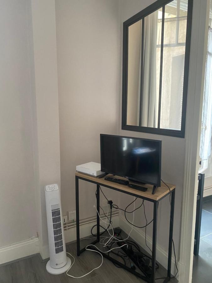 Studio Cosy Proche Parcs, Opera, Centre Ville 维琪 外观 照片